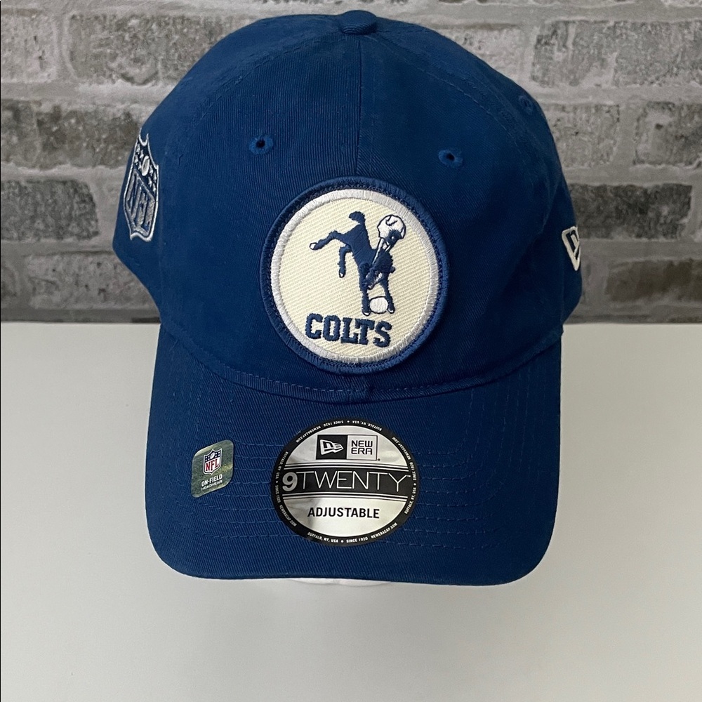 New Era NFL Men’s Indianapolis Colts Retro 2022 Sideline 9Twenty Adjustable Hat